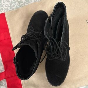 Blondo suede boot 6.5